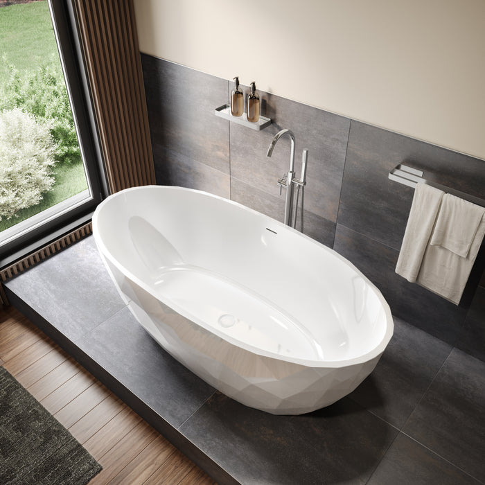 MAAX - Fura 67" x 32" Acrylic Freestanding Center Drain Bathtub in Gloss White