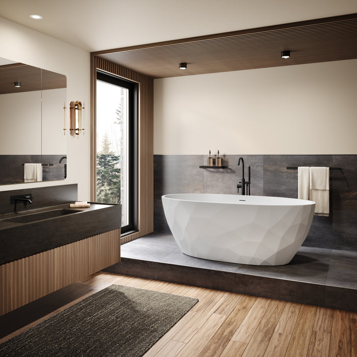 MAAX - Fura Matte 67" x 32" Acrylic Freestanding Center Drain Bathtub in Matte White