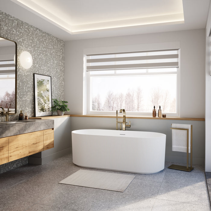 MAAX - Tori Matte 67" x 32" x 23 Acrylic Freestanding Center Drain Bathtub in Matte White