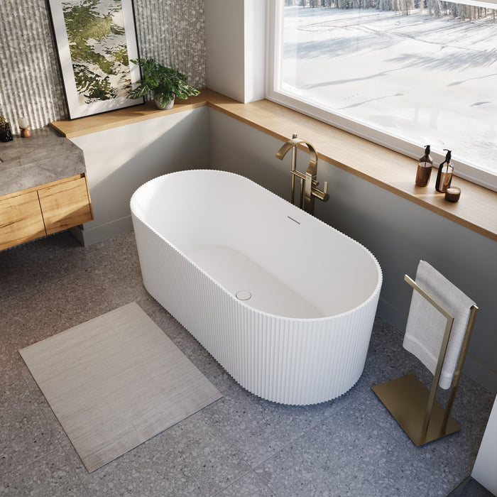 MAAX - Tori Matte 67" x 32" x 23 Acrylic Freestanding Center Drain Bathtub in Matte White